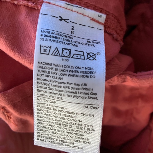 EUC Gap Girlfriend Chino salmon size 2 - Picture 9 of 9